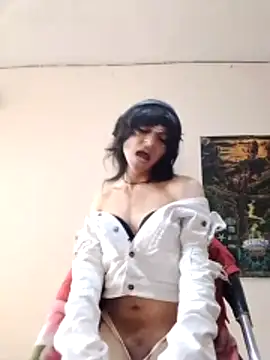 Liil bunny online show from May 15, 3:21 pm