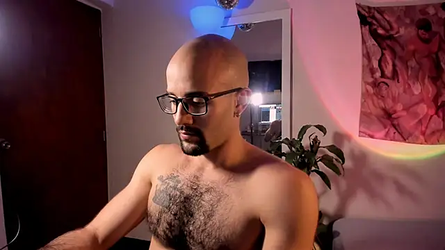 LarryGarzon online show from July 25, 11:00 pm