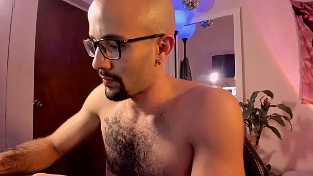 LarryGarzon online show from July 24, 11:34 pm