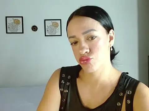 Obsidianlove1 online show from May 22, 1:14 am