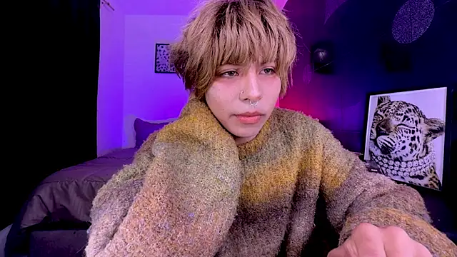 Aronn 44 online show from June 2, 4:56 am