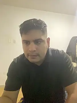 MenSexPeru online show from May 3, 3:44 am