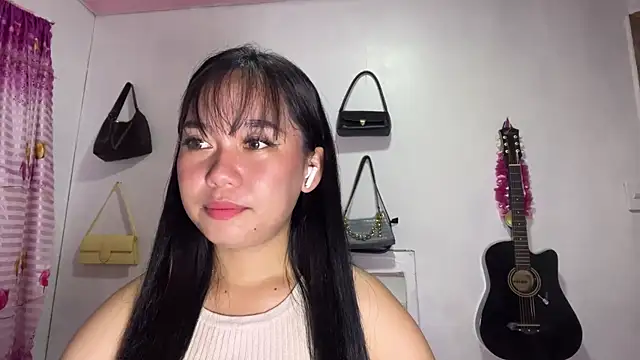 PeggieUrteaga online show from May 5, 3:04 pm