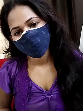Snapshot of Roji_bha chatting on June 5, 4:17 am Roji bha online show from June 5, 4:17 am