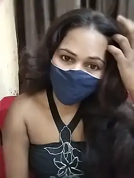 Snapshot of Roji_bha chatting on June 17, 4:23 am Roji bha online show from June 17, 4:23 am