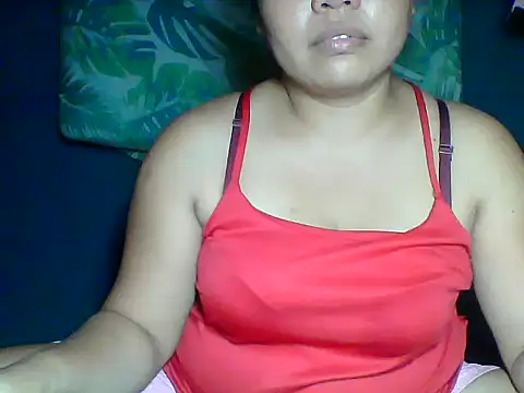 MommyKaye30 online show from May 18, 7:57 am