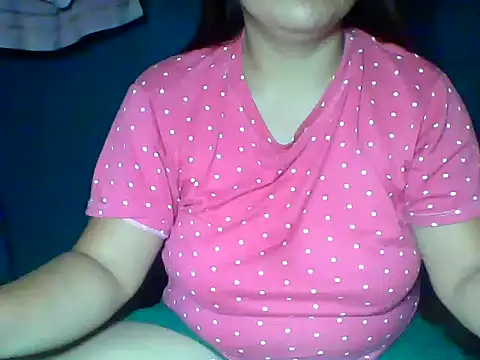 MommyKaye30 online show from June 1, 7:35 pm