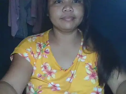 MommyKaye30 online show from June 12, 6:49 pm