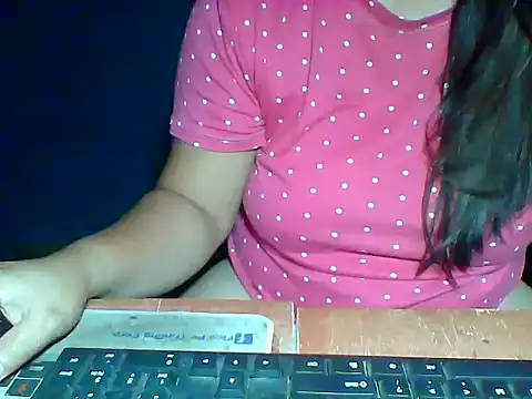 MommyKaye30 online show from May 10, 8:11 pm
