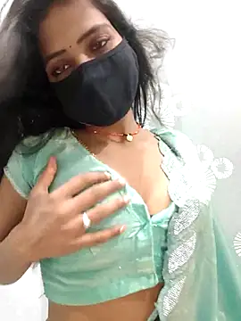 Snapshot of Hot_Candy77 chatting on June 24, 12:48 pm Hot Candy77 online show from June 24, 12:48 pm