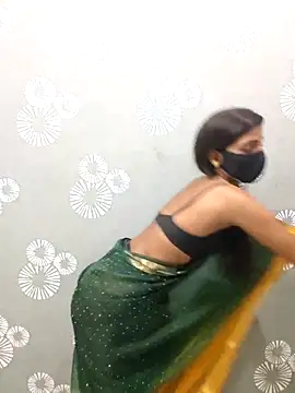 Snapshot of Hot_Candy77 chatting on May 19, 1:56 am Hot Candy77 online show from May 19, 1:56 am