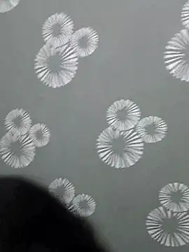 Snapshot of Hot_Candy77 chatting on May 22, 8:18 pm Hot Candy77 online show from May 22, 8:18 pm