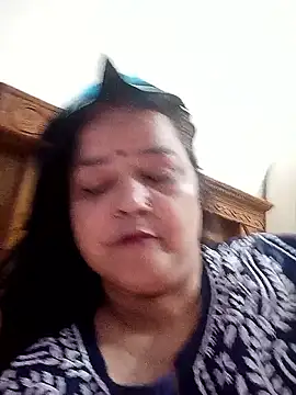 Hot-Mallika2 online show from May 4, 10:40 am