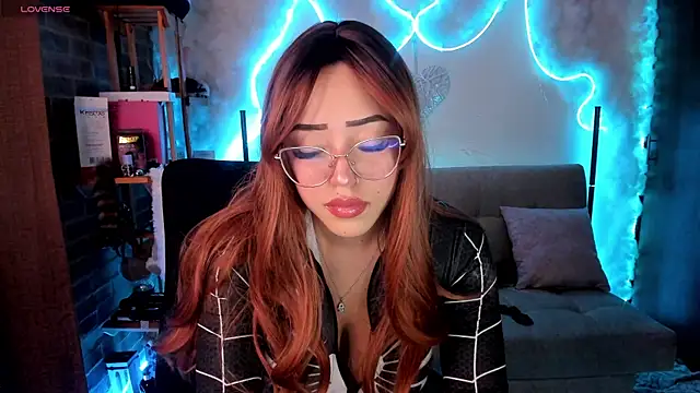 Snapshot of liz_martins1 chatting on May 14, 2:08 am liz martins1 online show from May 14, 2:08 am
