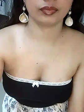 Snapshot of itz_gauri chatting on June 22, 7:11 pm itz gauri online show from June 22, 7:11 pm