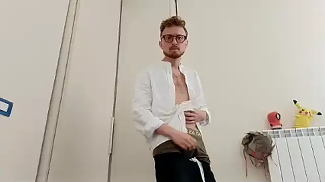 Red dragon94 online show from May 2, 11:37 am
