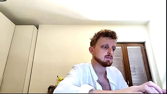 Snapshot of Red_dragon94 chatting on May 12, 10:43 am Red dragon94 online show from May 12, 10:43 am