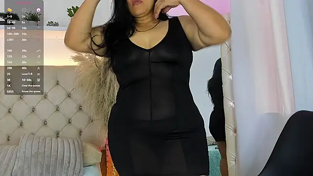 Snapshot of jessica__milf chatting on May 27, 7:43 pm jessica milf online show from May 27, 7:43 pm