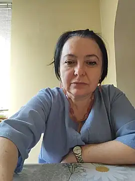 EmmaEmmy40 online show from June 17, 5:18 am
