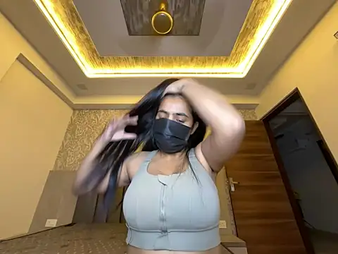 Miss Heer online show from May 15, 6:28 pm