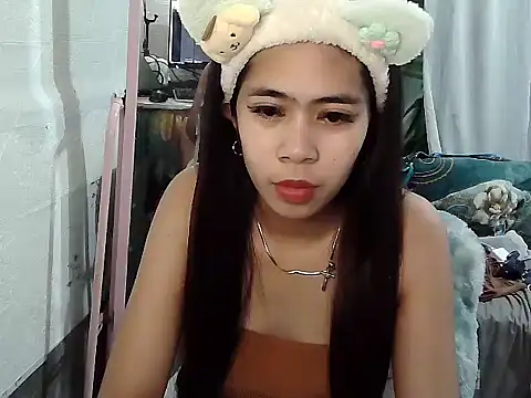 Snapshot of pretty_cheng21 chatting on May 12, 12:00 pm pretty cheng21 online show from May 12, 12:00 pm