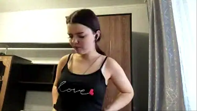 RebelDesiree online show from July 21, 12:06 pm