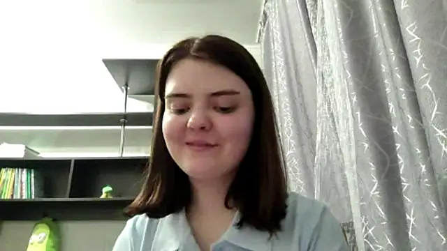 Snapshot of RebelDesiree chatting on May 7, 4:32 pm RebelDesiree online show from May 7, 4:32 pm