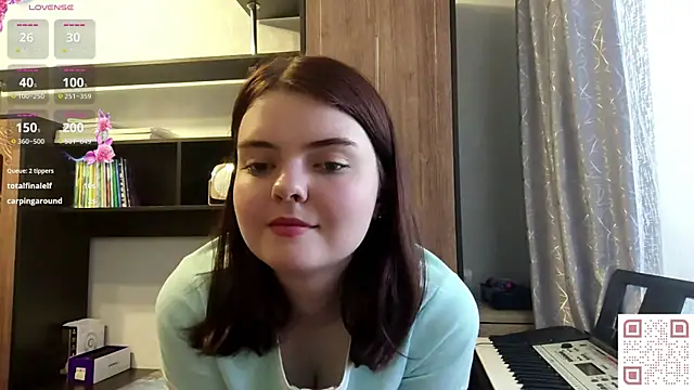 Snapshot of RebelDesiree chatting on May 22, 9:18 am RebelDesiree online show from May 22, 9:18 am