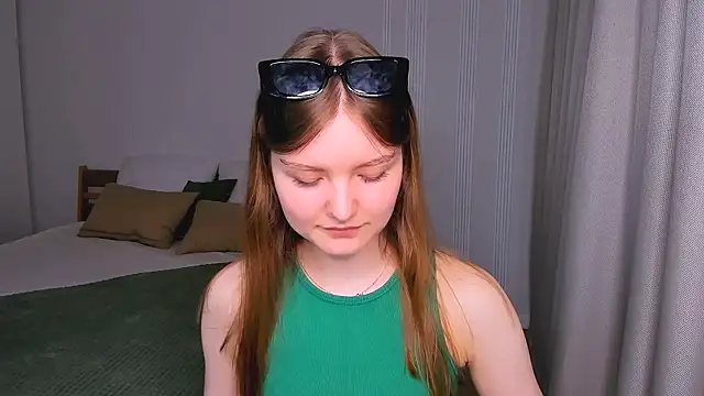 LookEva online show from May 17, 4:23 am