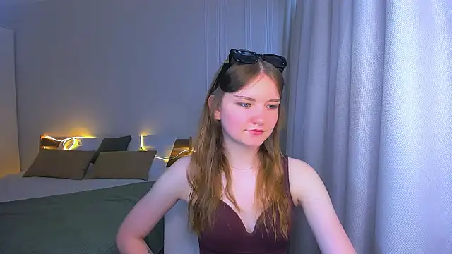 LookEva online show from June 9, 11:11 am