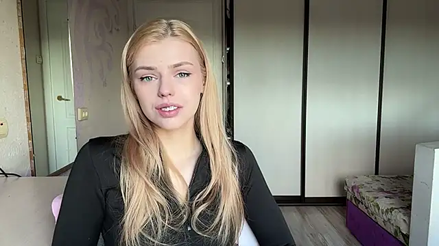 ScarlettRosy online show from May 29, 3:34 am