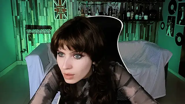 Snapshot of LolaDominara chatting on May 12, 12:33 pm LolaDominara online show from May 12, 12:33 pm