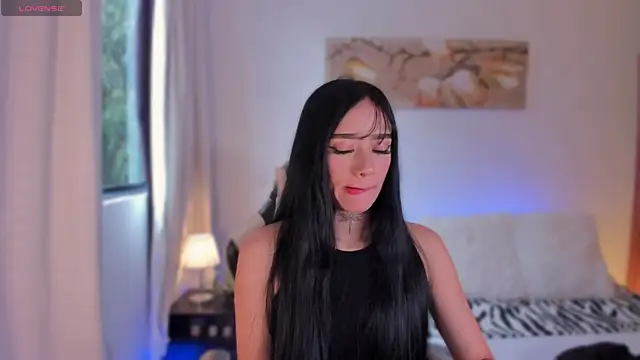 ludovikasallow online show from May 23, 12:48 pm