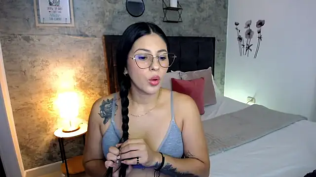 isa cruzx online show from May 18, 4:23 pm