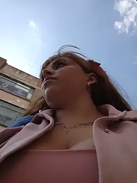 Snapshot of Isabella__Risky chatting on May 9, 7:28 pm Isabella Risky online show from May 9, 7:28 pm