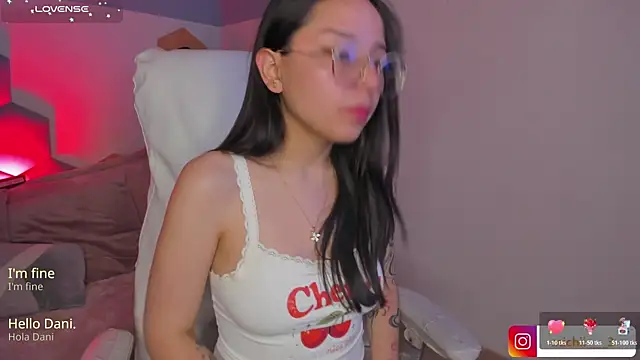 Snapshot of kitty_patitas_suavesss chatting on June 8, 1:11 am kitty patitas suavesss online show from June 8, 1:11 am