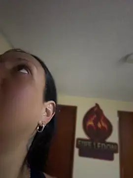 Snapshot of Cloe-Fire chatting on July 23, 11:07 am Cloe-Fire online show from July 23, 11:07 am