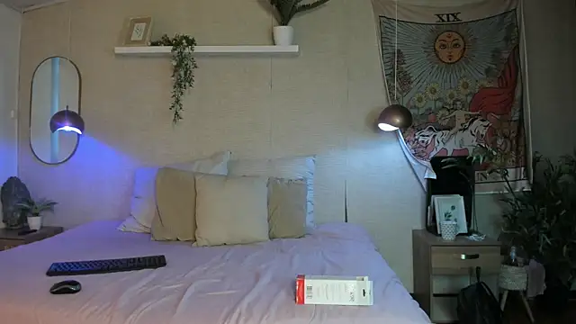 Honey Sofi online show from May 20, 11:51 am