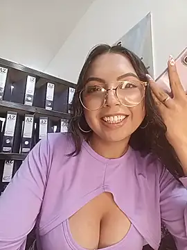 JENNIFER  03 online show from July 9, 5:56 pm
