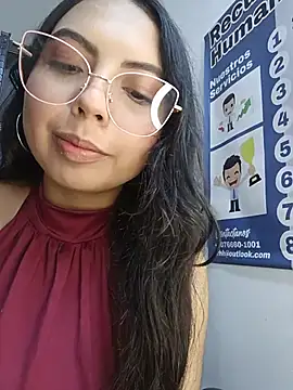 JENNIFER  03 online show from August 4, 4:55 pm