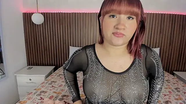 Dafne Evaans online show from May 14, 11:51 am