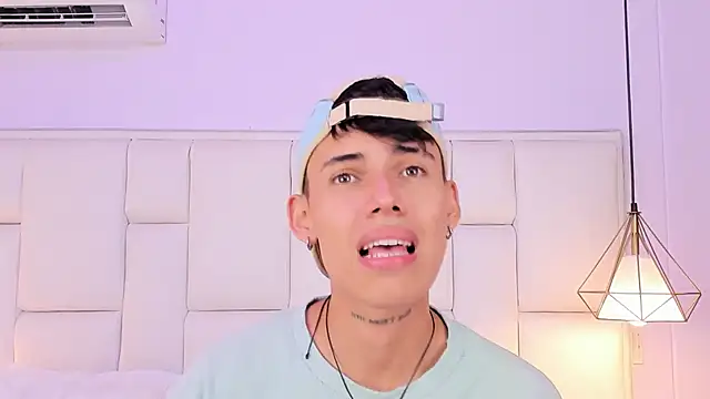 JacobFerrer online show from May 4, 6:44 pm