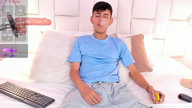 JacobFerrer online show from May 27, 6:37 pm