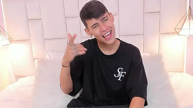 JacobFerrer online show from May 25, 6:28 pm