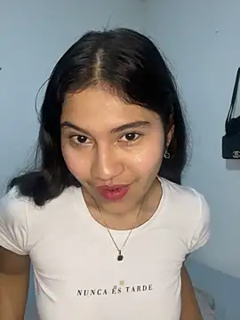 Snapshot of Xaannder chatting on May 14, 3:14 am Xaannder online show from May 14, 3:14 am