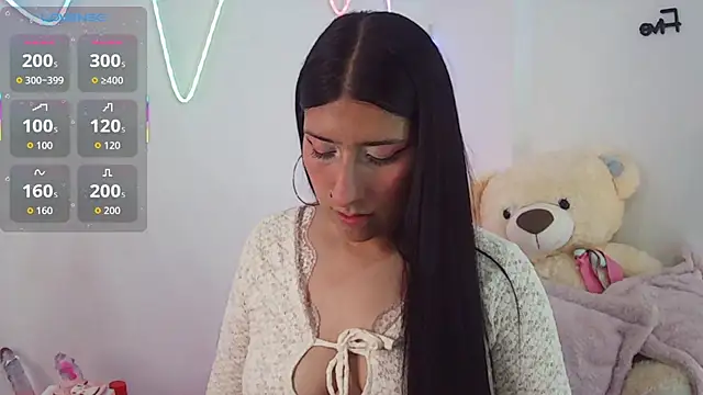 Sara Blum online show from June 6, 3:34 am