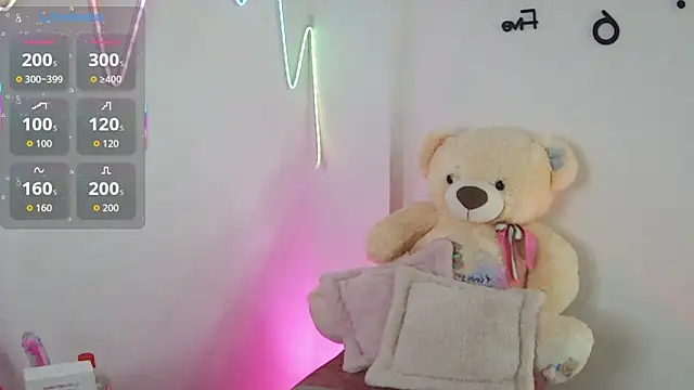 Sara Blum online show from June 5, 2:49 am