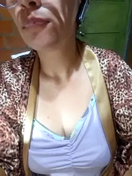 Snapshot of Eva_rossel chatting on May 7, 3:11 am Eva rossel online show from May 7, 3:11 am