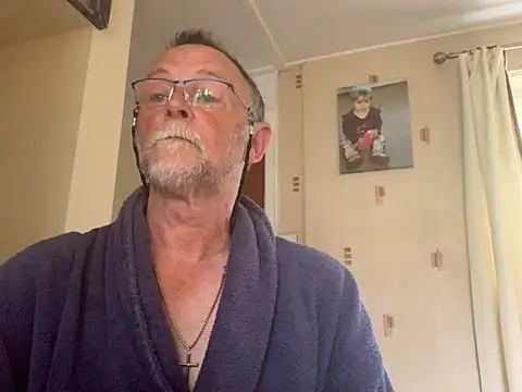 Moonraker64 online show from May 31, 7:47 am