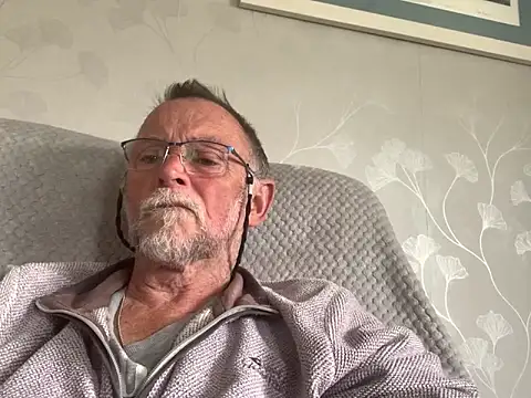 Moonraker64 online show from June 3, 2:33 pm